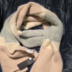 Beige and Gray Women's Scarf